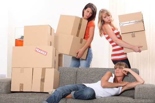 Residential moving help for flats and homes in Queens Park